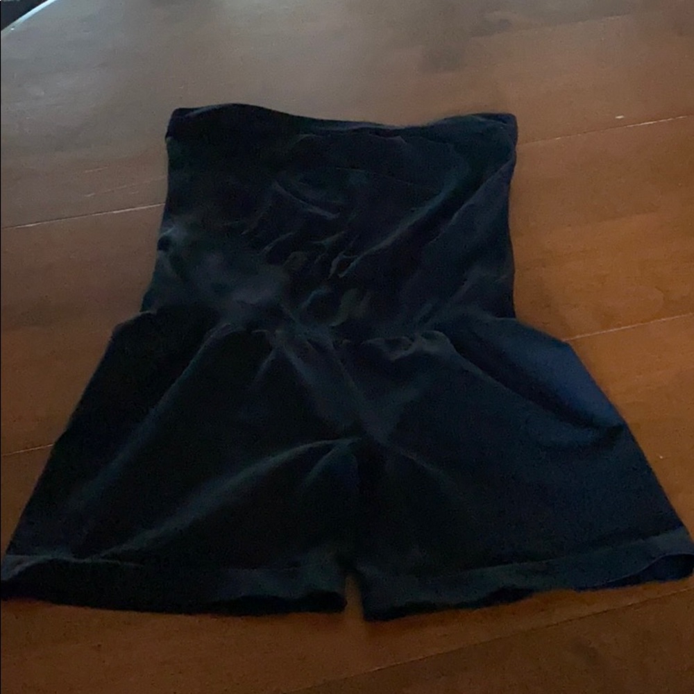Blanqi maternity shorts